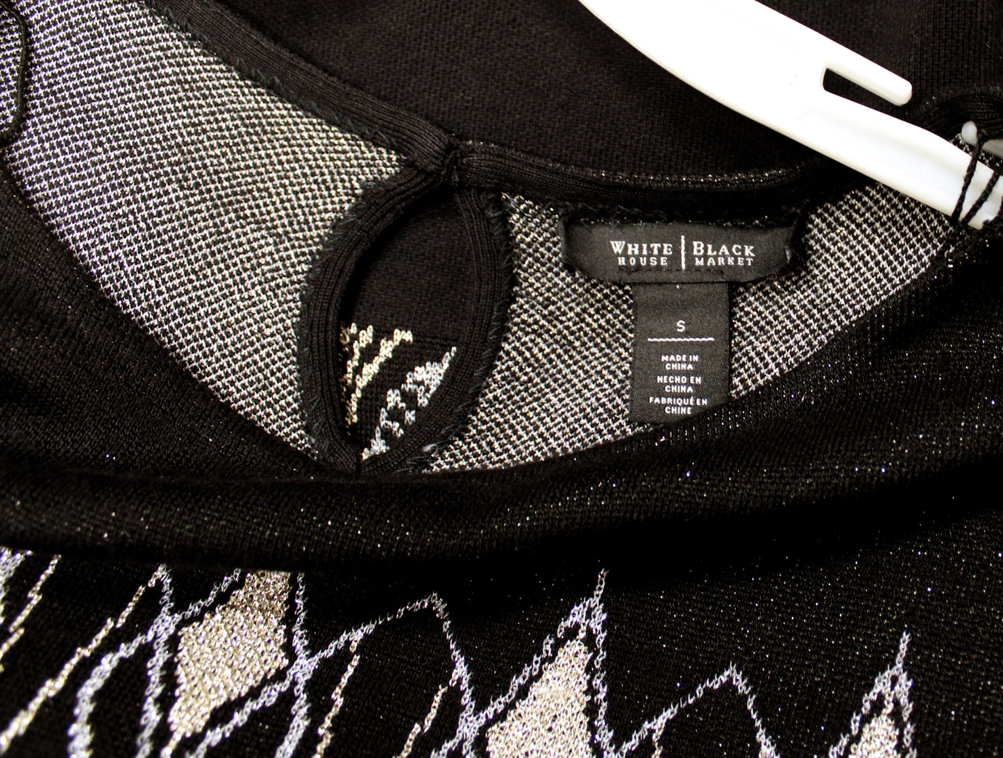 White House, Black Market - Gorgeous Black, Silver & Gold Metallic Design 3/4th Sleeve Sweater Top - Size S