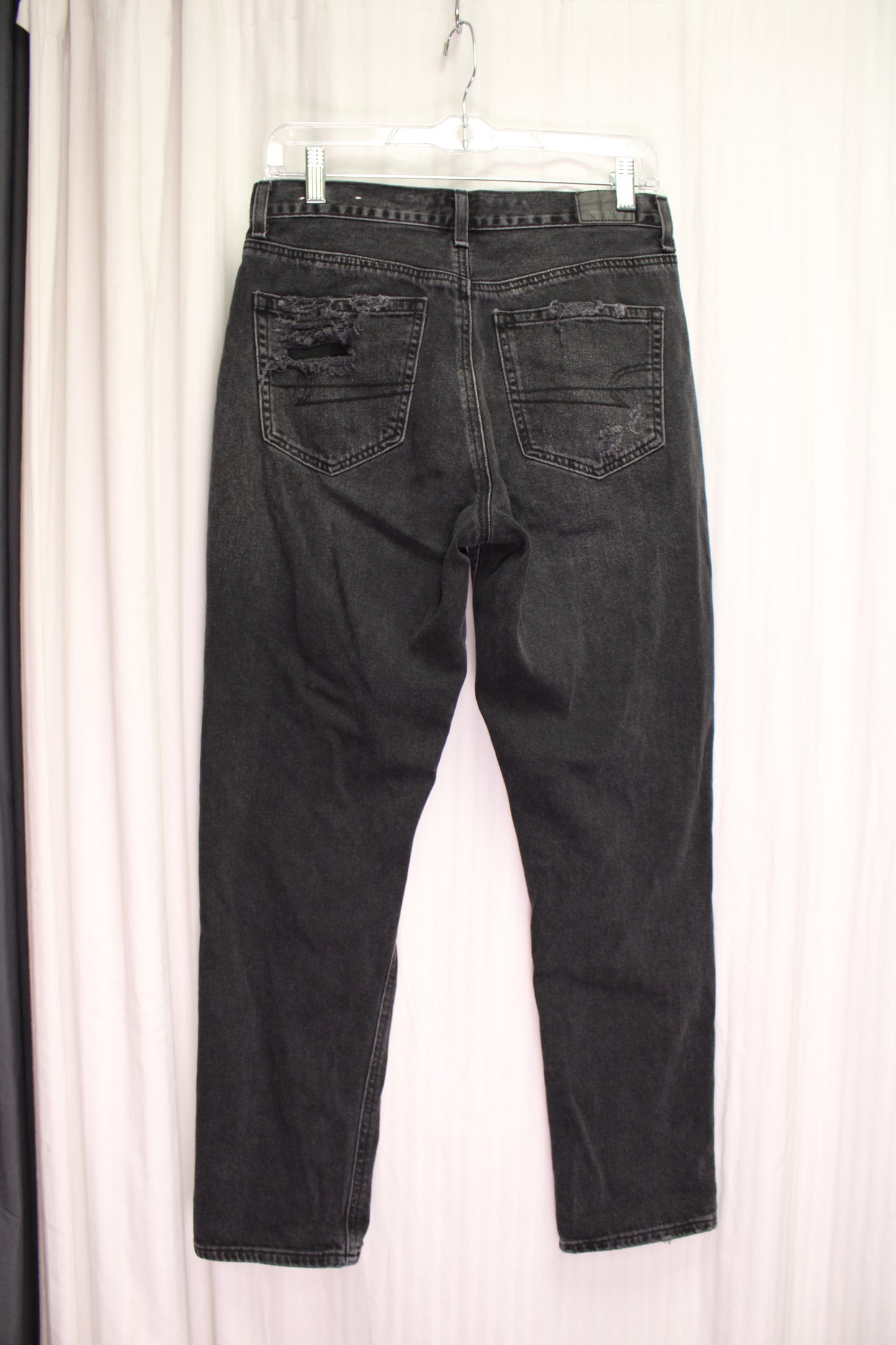 American Eagle Outfitters - Distressed Mom Jean - Size "6"