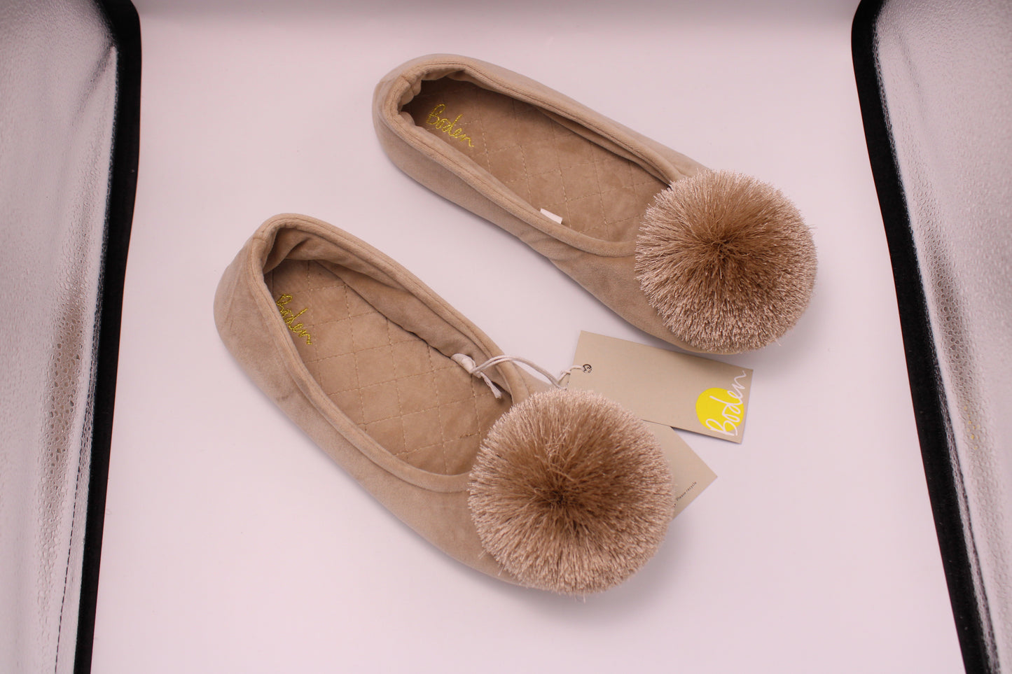 Boden - Pom Pom Slippers- Size "EUR 37"