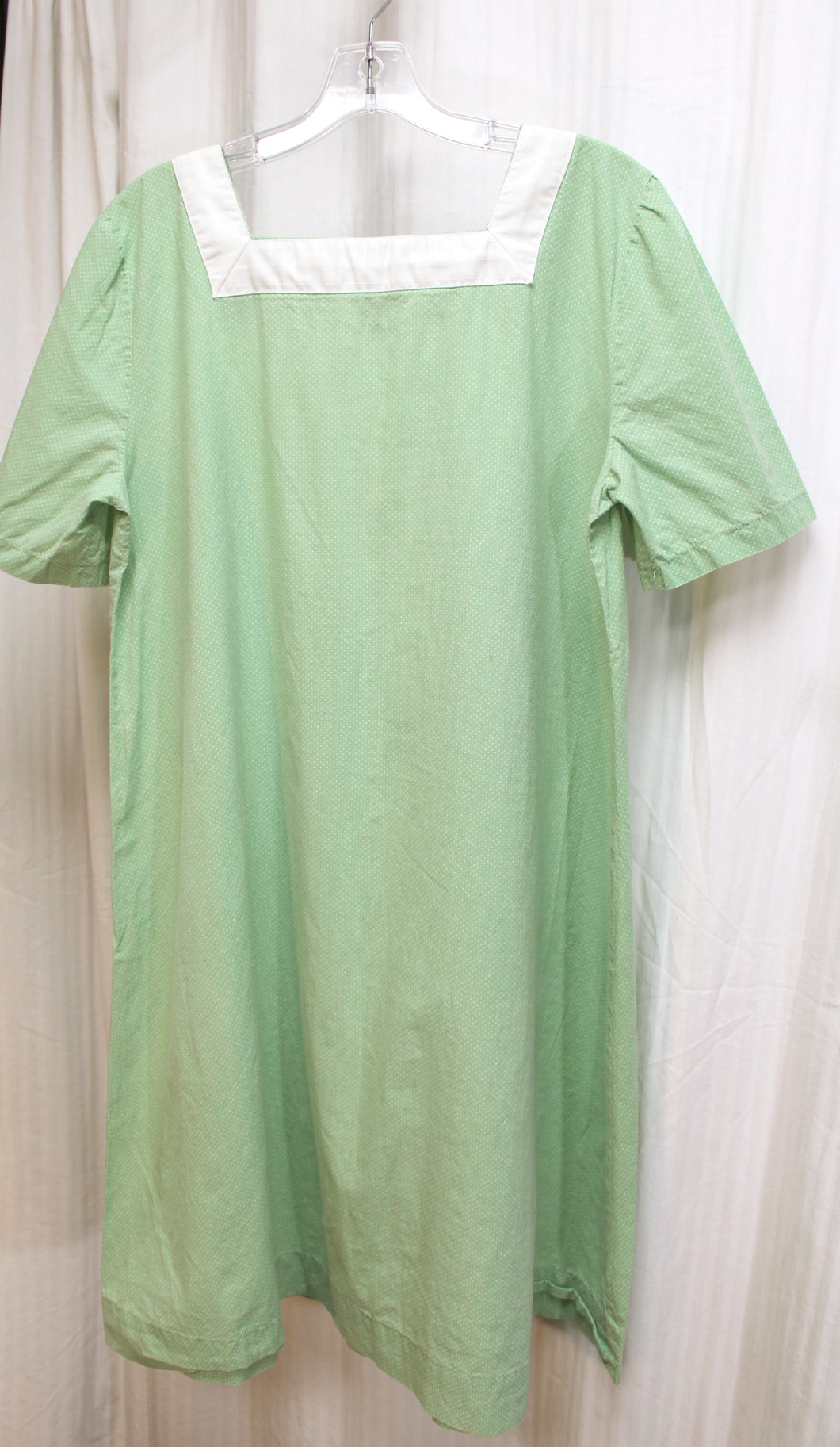 Vintage - Handmade Green & White Micro Polka Dot w/ White Square Neck Trim Adorabel A-Line Dress - See Measurements, 16.5