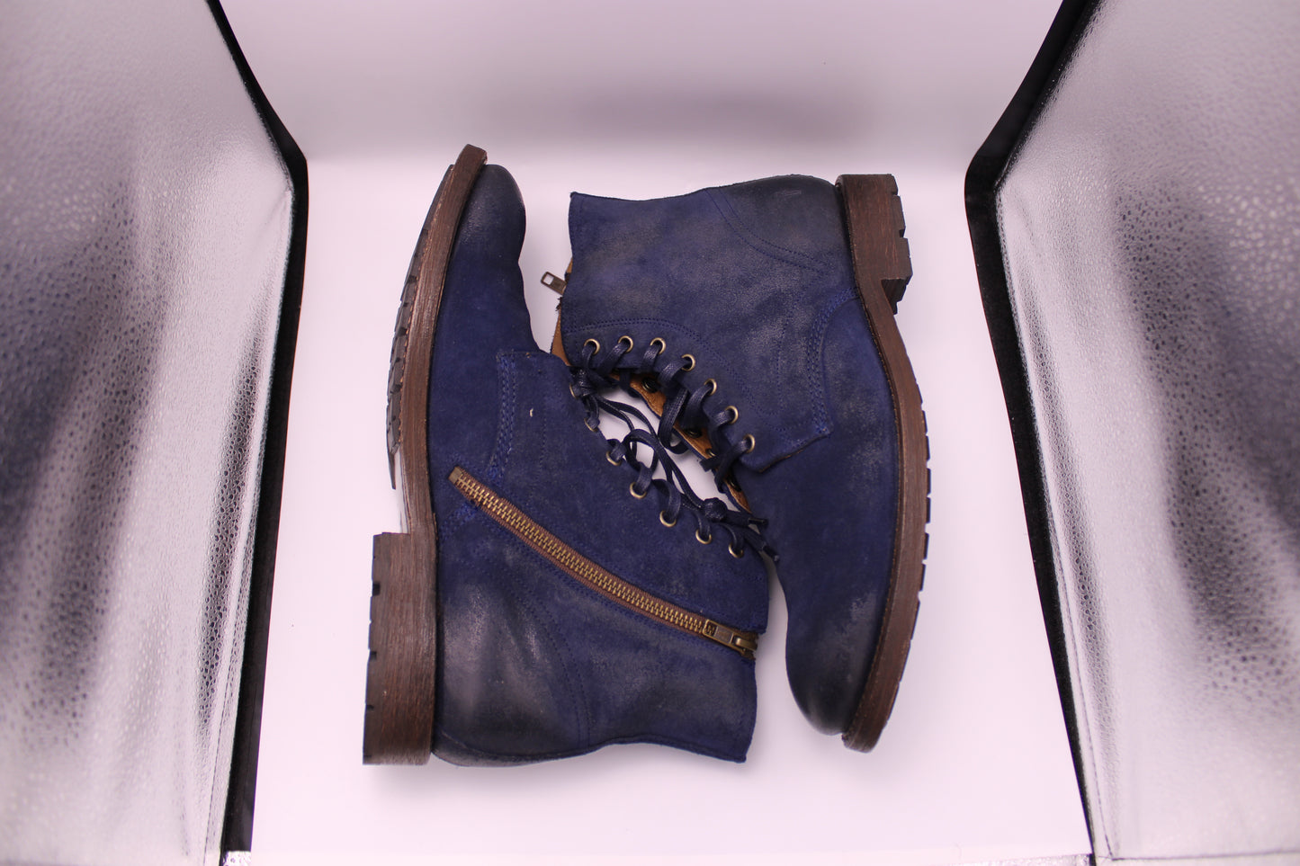 Fyre - Bowery Lace Up Boots - Size "10"