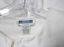 Load image into Gallery viewer, Vintage - Bryn Connelly Petite - Adorable Christmas Motif Embroidered Collar Cotton Blouse - Size 8 (Vintage See Measurements 15&quot; Shoulders)
