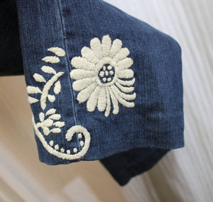 White House Black Market, Blanc - Boho Natural Color Floral Embroidered Jeans - Size 2 (See Measurements, 30" Waist)