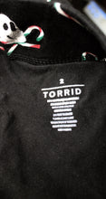 Load image into Gallery viewer, Torrid - Xmas &quot;Skull Candy&quot; Skull &amp; Candy Cane Cross Bones Leggings - Size 2 (Torrid Sizing = 2X  18/20)