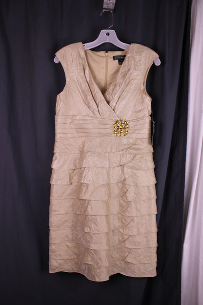 Jessica Howard - Tiered Cap-Sleeve Dress - Size "10P"