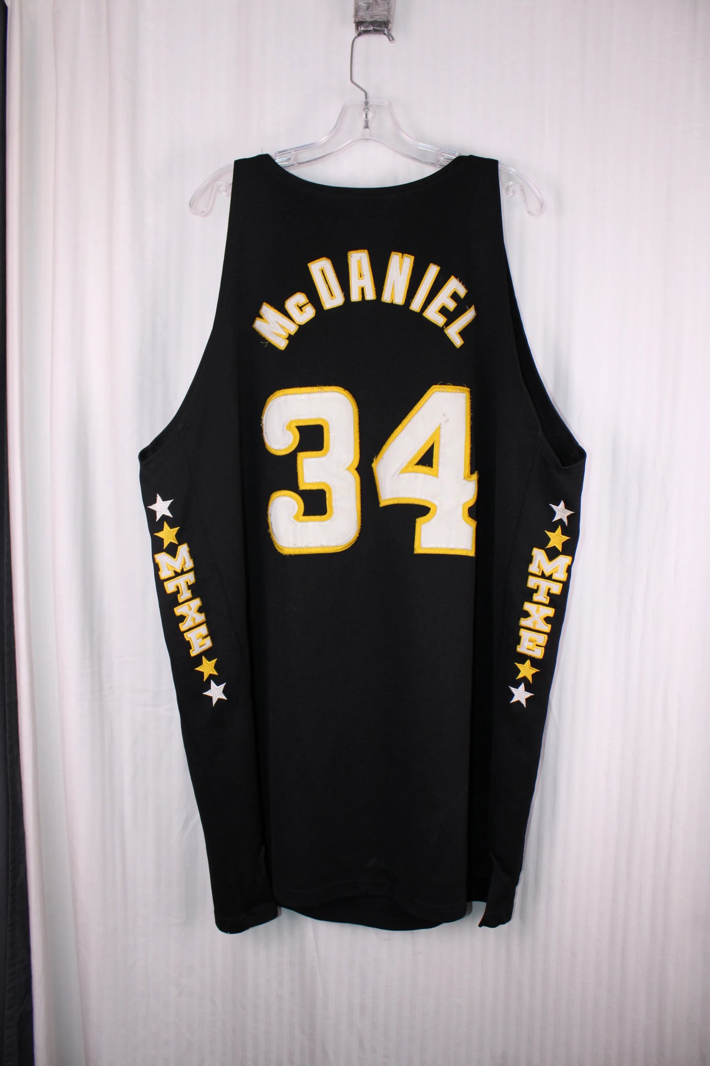 Hardwood Legends -  Wichita State Shockers #34 Xavier "X-Man" McDaniel - Size 3XL