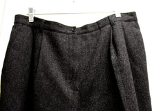 Load image into Gallery viewer, Banana Republic - Army Green Utility Style Skirt - Size L (Petite)