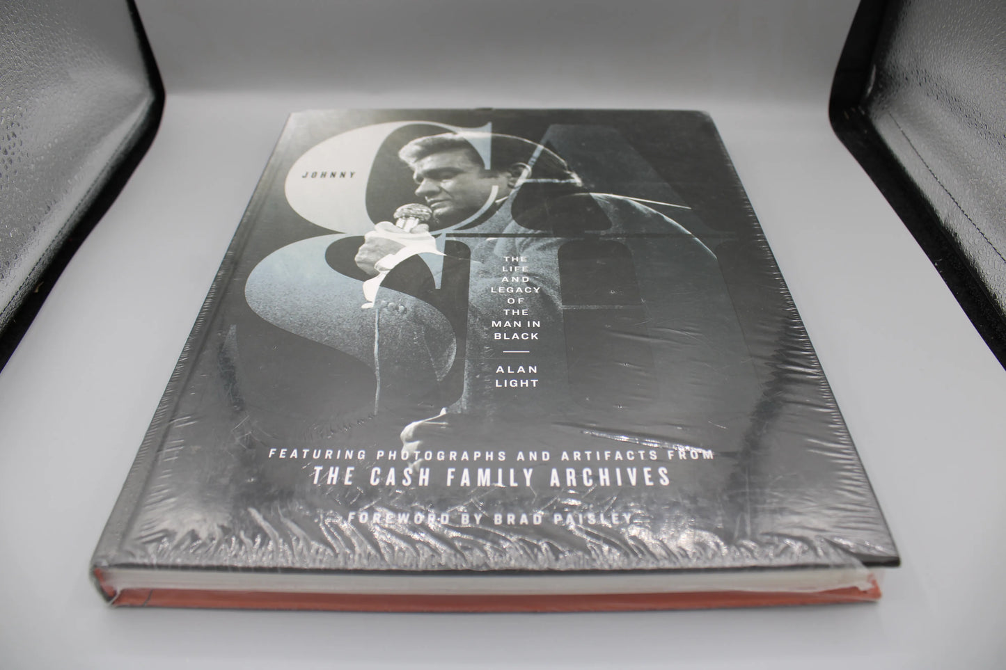 Johnny Cash The Life and Legacy of The Man In Black - Hardcover