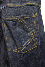 Load image into Gallery viewer, Men&#39;s Vintage Y2K - Karl Kani, Kani Gold - Dark Wash Denim Jean Shorts (Jorts) - Size 50