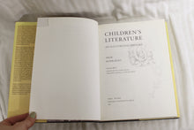 Load image into Gallery viewer, Vintage 1995 - Children&#39;s Literature an Illustrated History, edited by Peter Hunt - Hardback Book