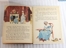 Load image into Gallery viewer, Vintage 1956 - Little Lost Kitten- A Story of Williamsburg in the Days of George Washington - Tip Top Elf/ Ran Mc Nally - Book