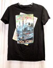 Load image into Gallery viewer, Fantastic Beasts and Where to Find Them (Official) A Magical Welcome to New York, Black T-Shirt - Size M