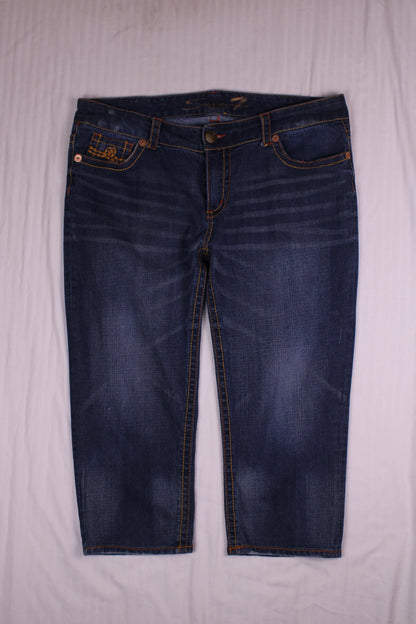 Seven7 -  Luxe Embroidered Denim Capris - Size 18