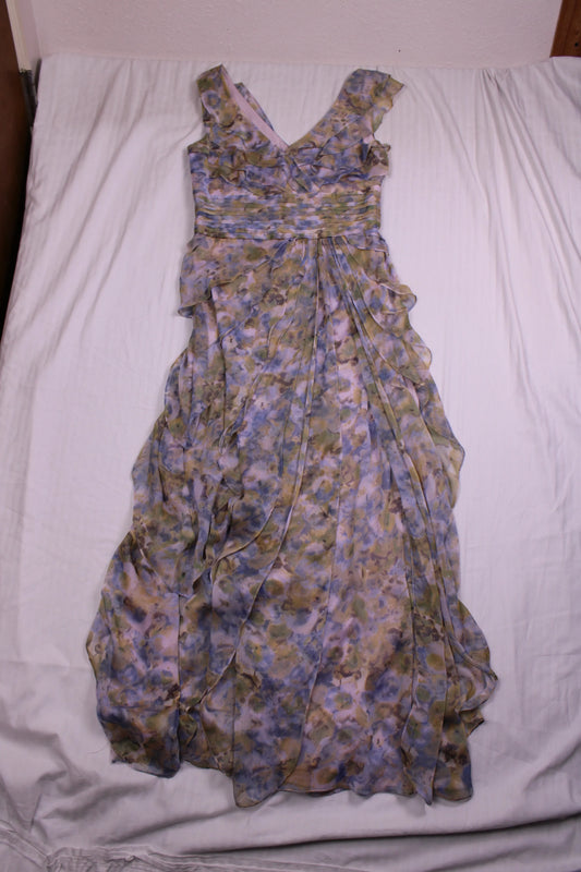 Adrianna Papell Occasions - Front Twist Gown - Size 10