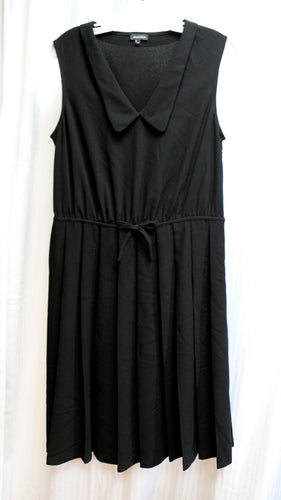 Jaeger - Black Sleeveless, Chelsea Collar, Soft Pleated Skirt Dress - Size 14
