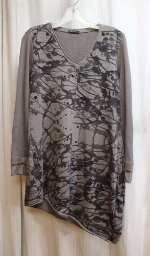 Grizas - V-Neck Asymmetric Hem, Gray Paint Splatter Print Mini Dress - Size S