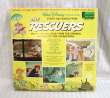 Load image into Gallery viewer, Vintage 1977- Walt Disney Productions - Story of The Rescuers, Songs and dialogue from the original soundtrack - DVintage 1974- Walt Disney Presents, Winnie the Pooh and Tigger Too - Gatefold Record &amp; Book Gatefold Record &amp; Book