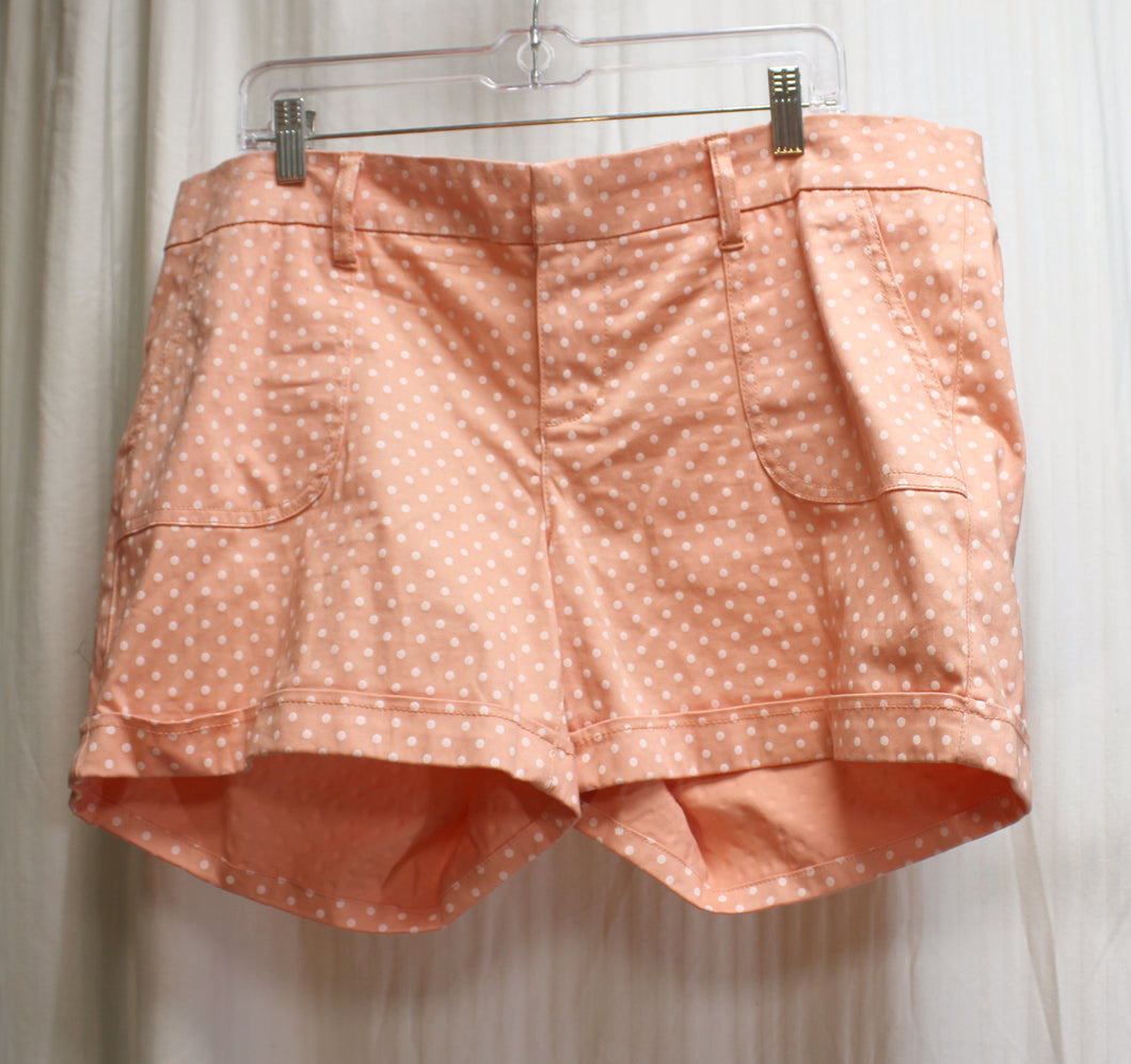 Torrid - Peach Pink & White Polka Dot Cuffed Shorts - Size 16