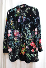 Load image into Gallery viewer, Soft Surroundings - Black Velvet Floral Tunic Shirt w/ Side Pockets &amp; Shell Buttons - Size M