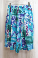Load image into Gallery viewer, Vintage - Caribou New York - Tropical Print, Lightweight w/ Pockets Shorts - Size S
