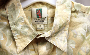 Vintage - Toni Richard - Very Lightweight Tropical Polynesian Print Short Sleeve Hawaiian Shirt - Size S