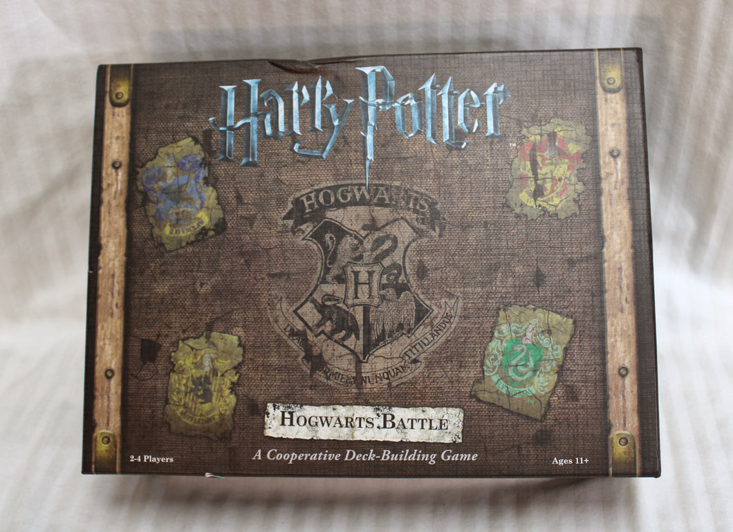 Harry Potter - Hogwarts Battle - A Cooperative Deck Building Game /Boardgame