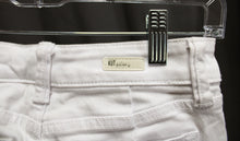 Load image into Gallery viewer, Kut From the Kloth - White &quot;Natalie&quot; Denim Bermuda Shorts - Size 0 PETITE