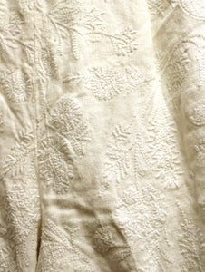 Joie - White on Cream Floral Embroidered Linen Shorts - Size 4