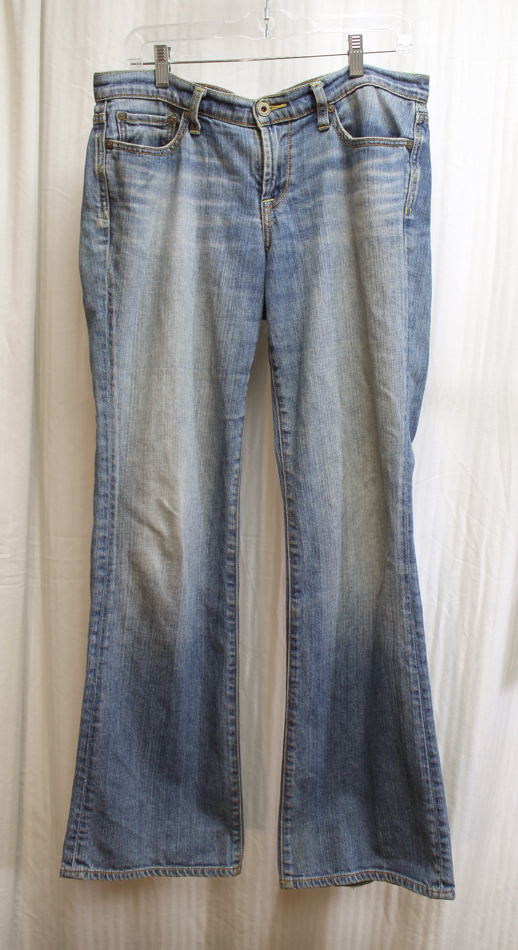 Lucky Brand - Sweet & Low Boot Cut Medium Wash Jeans - Size 8/29