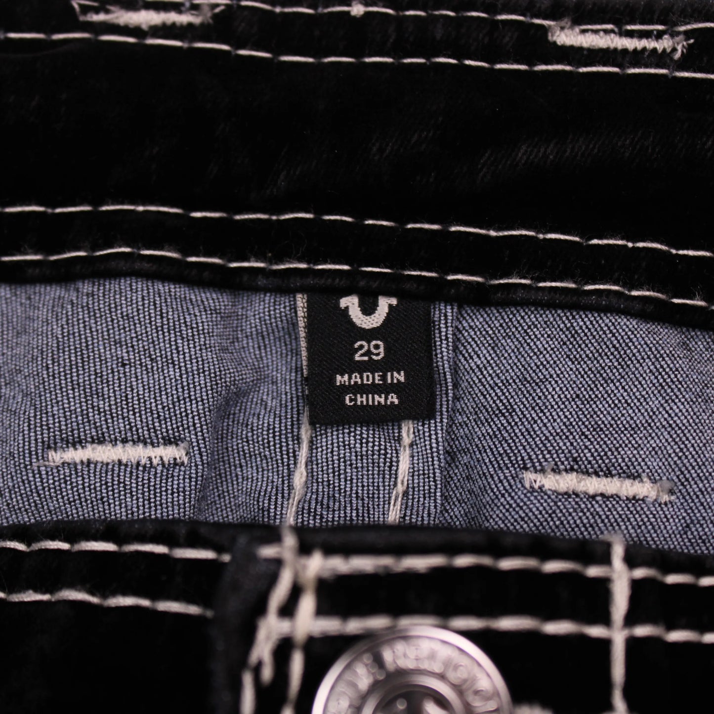 True Religion - Black Baggy Big T Velvet Cargo Pants - Size 29