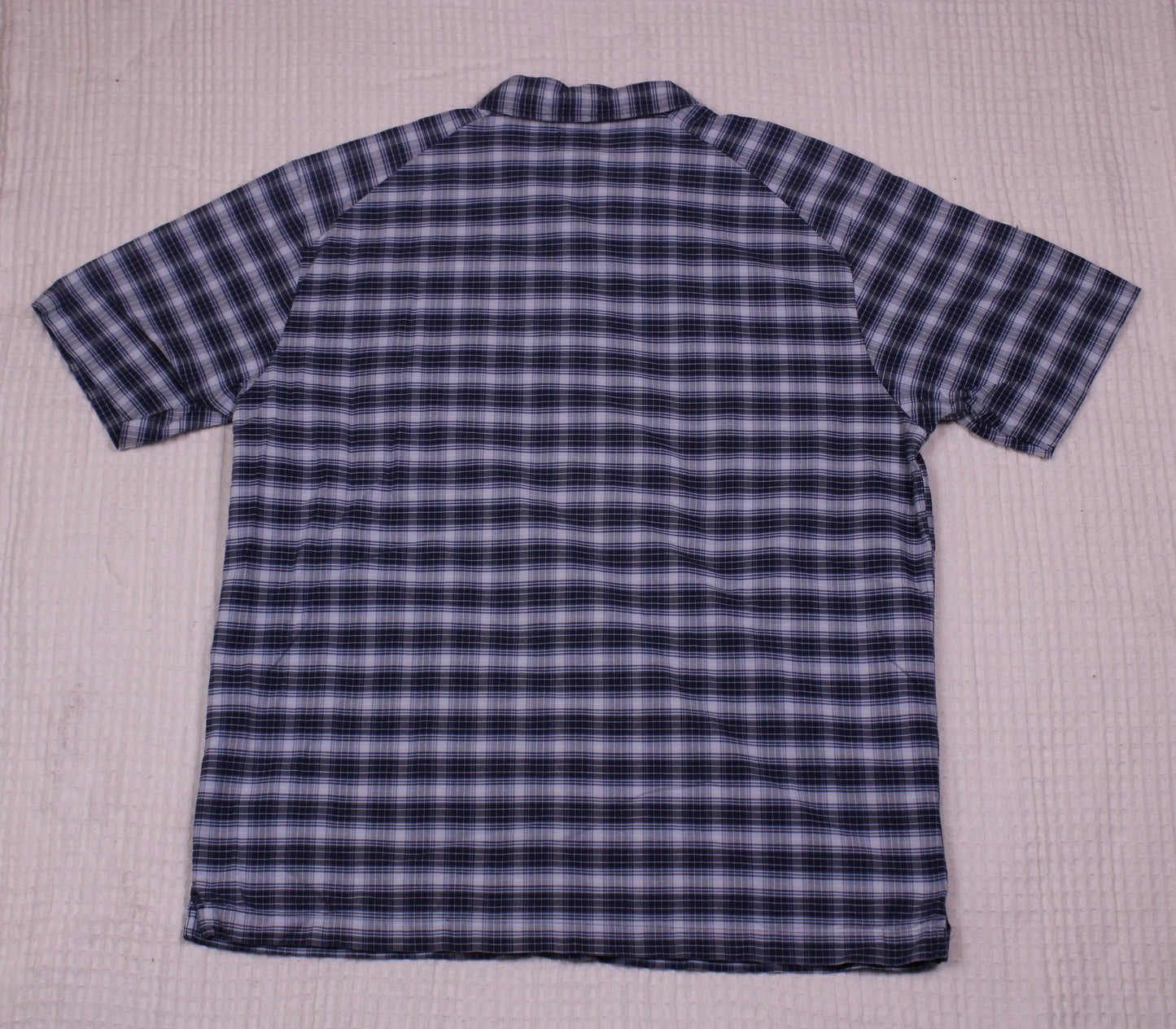 Calvin Klein Jeans - Blue & White Plaid Short Sleeve Collared Shirt - Size L