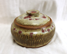 Load image into Gallery viewer, Handmade Ceramic, Large Trinket Dish w/ Lid