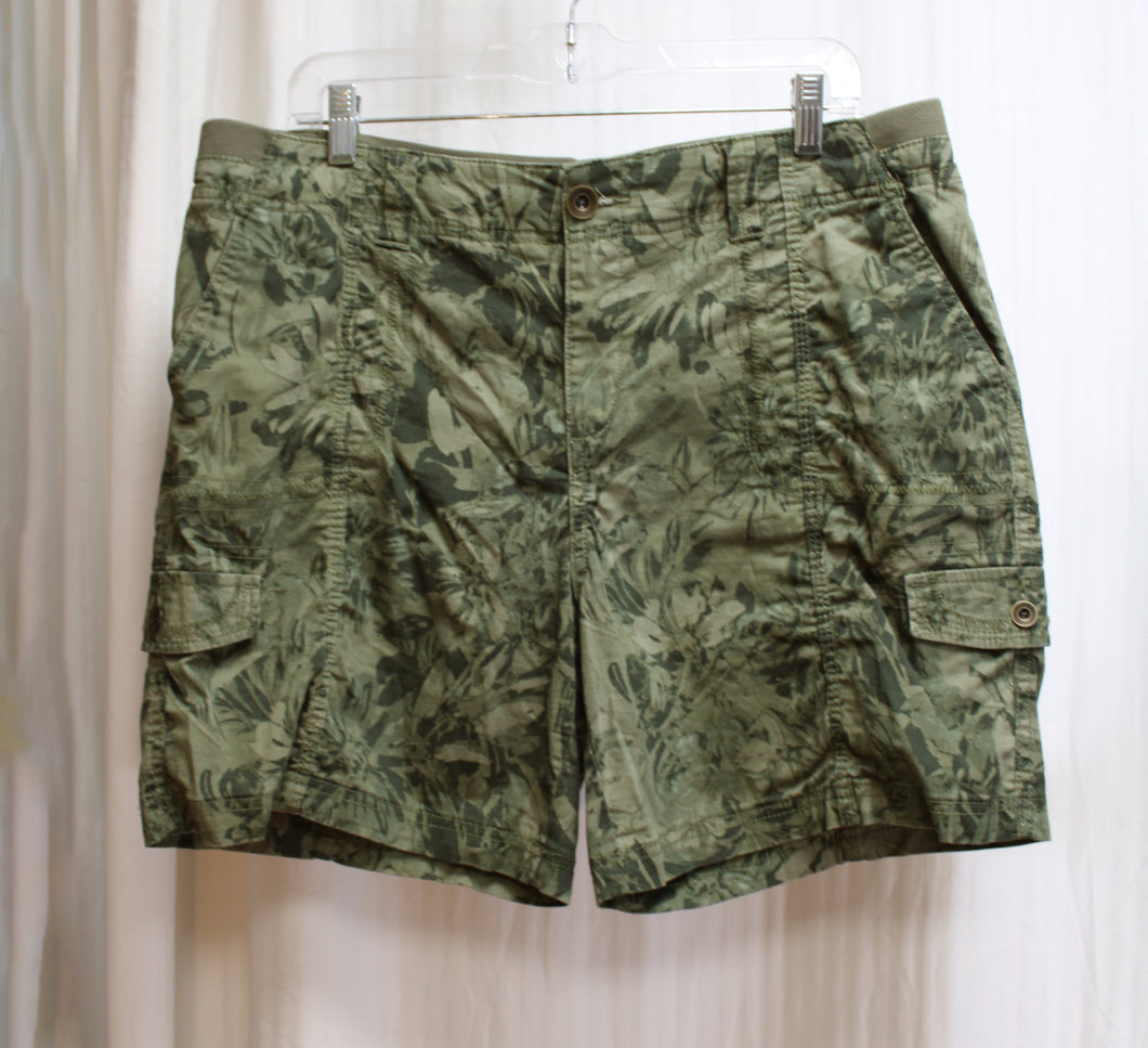 Style & Co - Floral Camo Cargo Shorts - Size 12