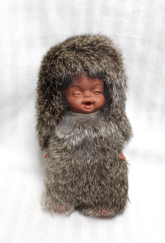 Vintage - Inuit Baby Doll w/ Fur Clothing & Hat 6