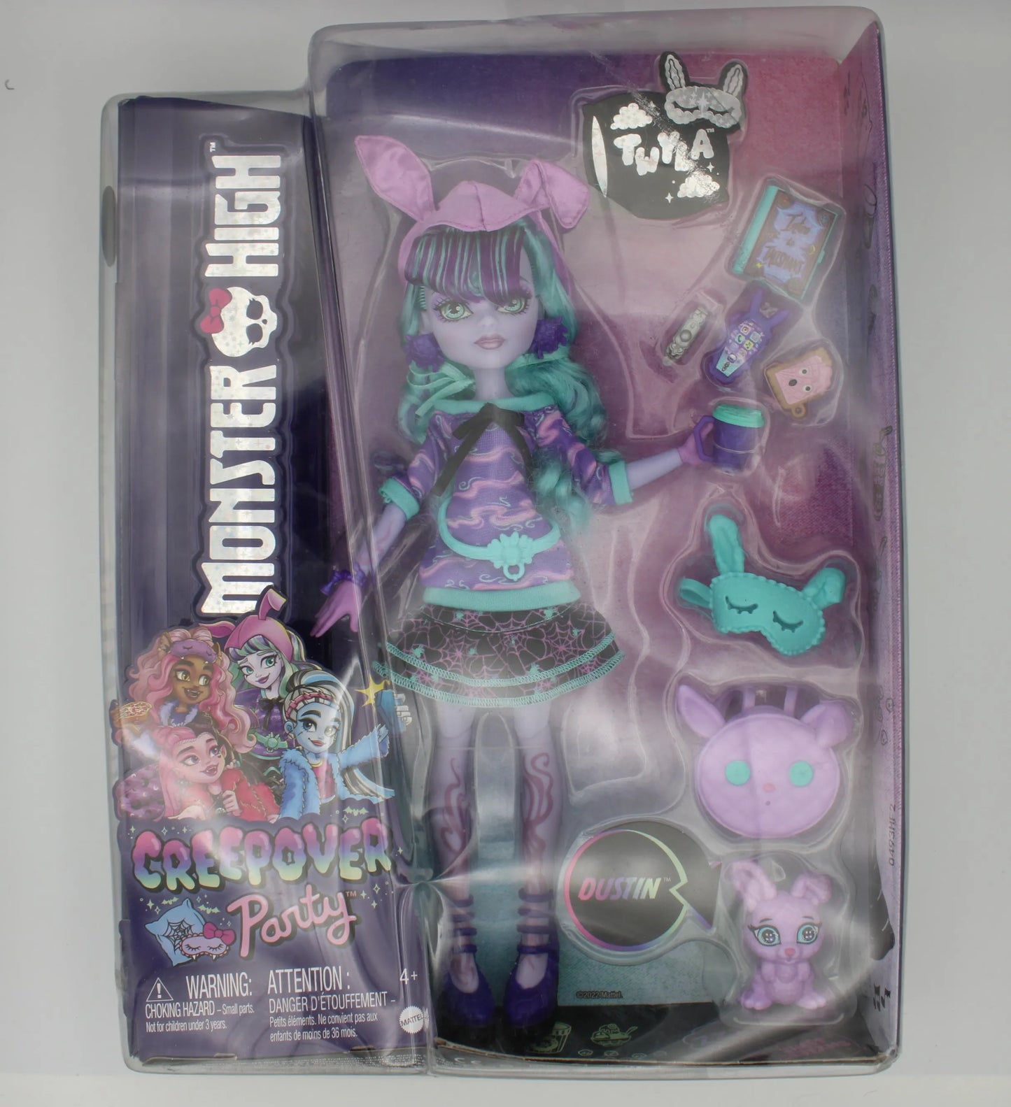 Mattel - Monster High Creepover Party Twyla Doll Damaged Box