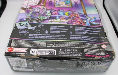 Mattel - Monster High Creepover Party Twyla Doll Damaged Box