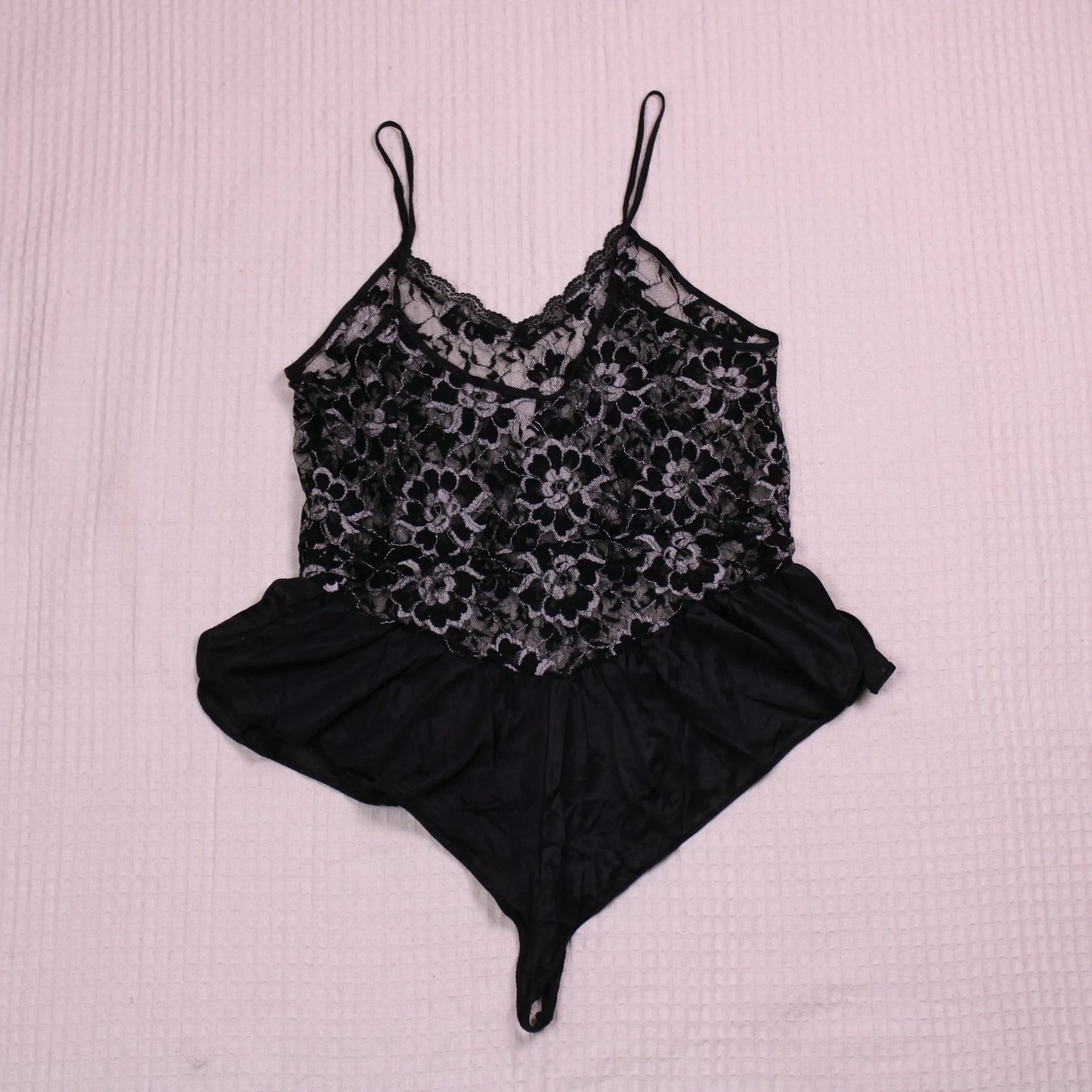 Vintage - Undercover Wear - Black Lace Teddy Bodysuit with a Ruffled Peplum Bottom - Size M