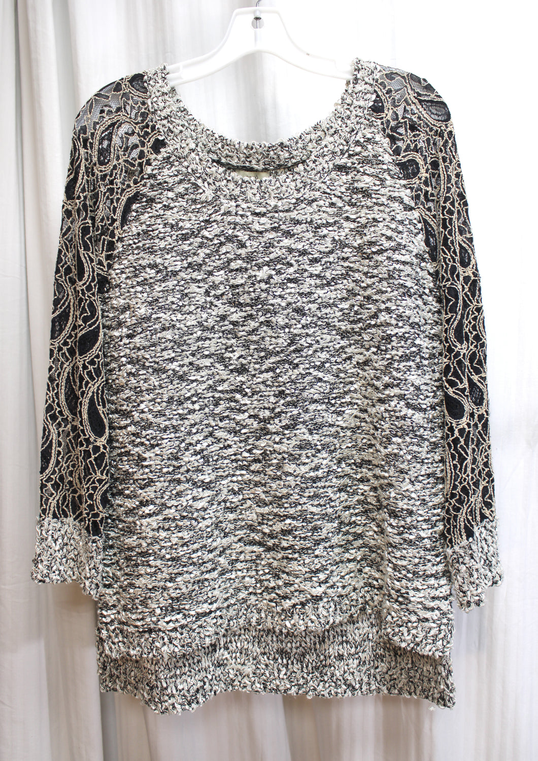 Escio - Pearl, Black & Beige, Knobbly Knit Sweater w/ Embroidered Mesh Knit Sleeves - Size XL