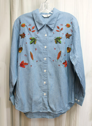 Vintage - Partners (Mervyns) - Blue Chambray w/ Embroidered Fall Leaves Button Up Shirt - Size S