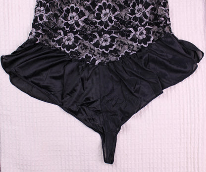 Vintage - Undercover Wear - Black Lace Teddy Bodysuit with a Ruffled Peplum Bottom - Size M