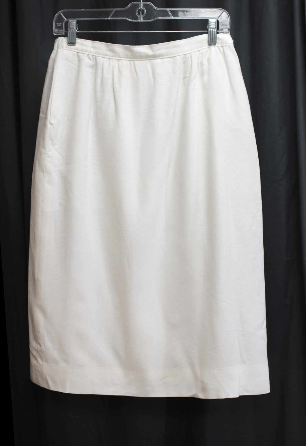 Vintage - Country Sophisticates by Pendleton - White Rayon/Linen Blend Skirt - Size 12 (Vintage 28