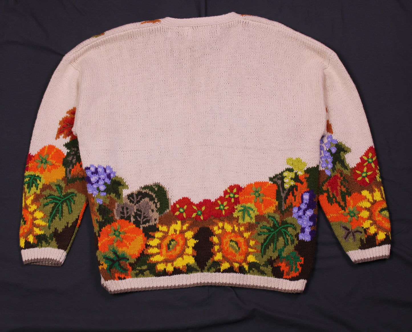 Cardigan Bay - Vintage - Autumn Harvest Themed Hand-Knitted Button-Front Sweater - Size 1X