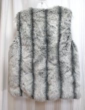 Load image into Gallery viewer, Vintage - Montgomery Ward - Faux Silver Fox Fur Vest - Size M (approx)