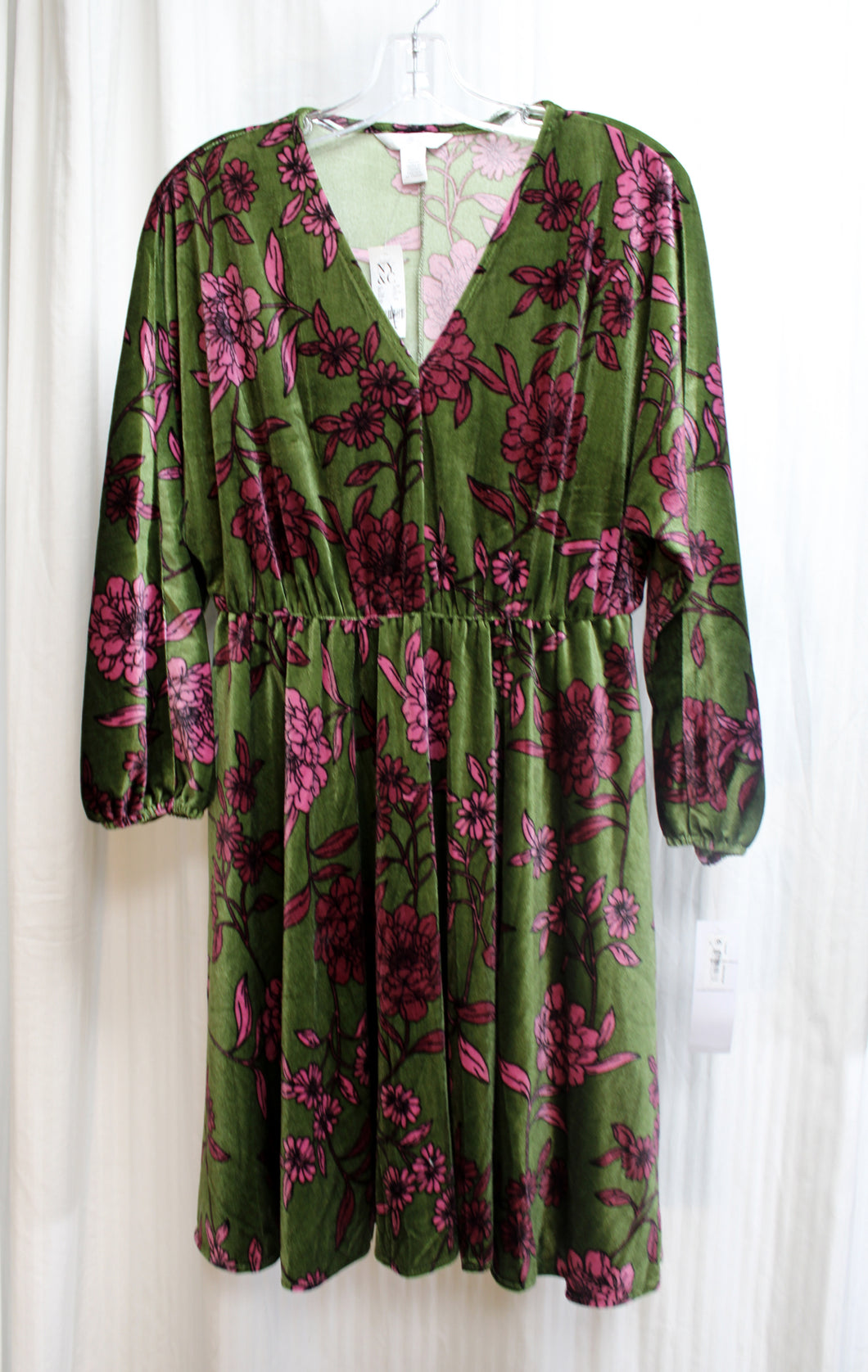 London Times - Green w/ Purple Floral, V-Neck Velvet Dolman Sleeve Short Dress - Size M (w/ Tags)