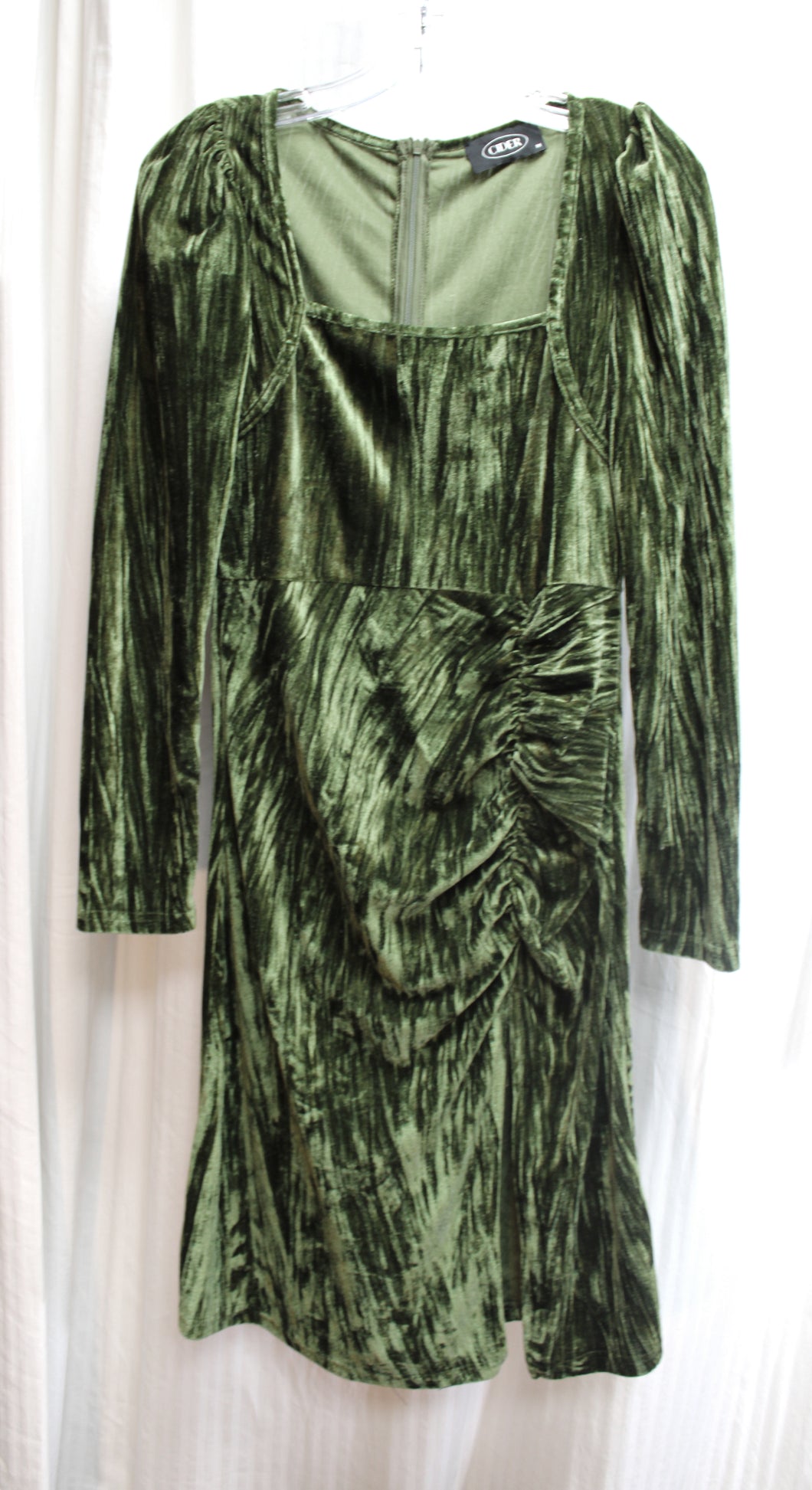 Cider - Green Velvet Long Sleeve, w/ Left Leg Slit & Ruching Special Occasion Dress - Size M