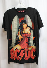 Load image into Gallery viewer, 2015 - AC/DC - Heatseeker (Dutch Import) Black T-Shirt - Size M (w/ Tags )