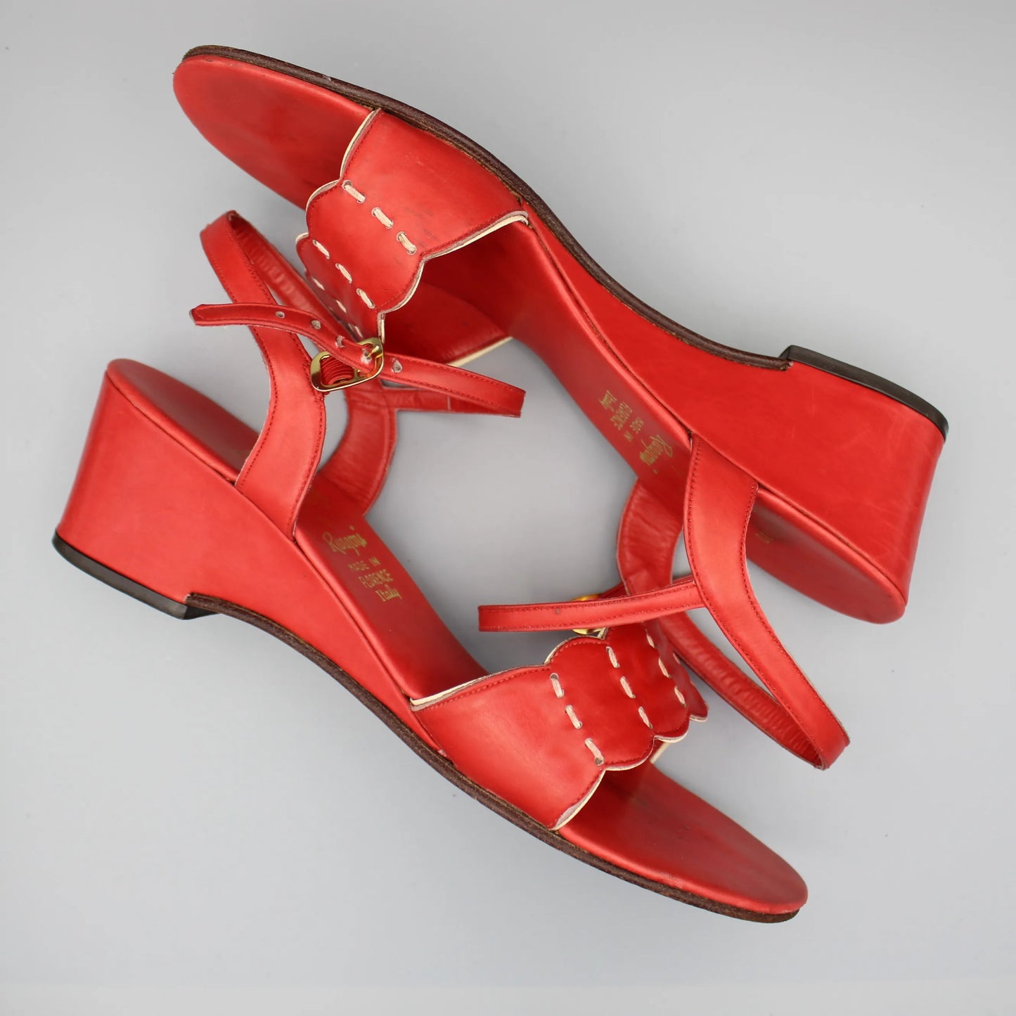 Amalfi by Rangoni - Vintage - Red Urtivo Snadals - No Size Marking