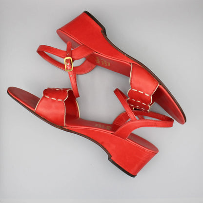 Amalfi by Rangoni - Vintage - Red Urtivo Snadals - No Size Marking