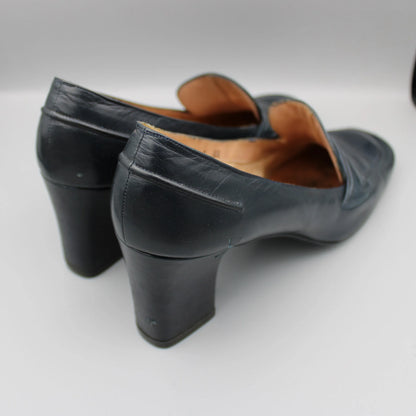 Caressa by Taicher - Vintage - Navy Loafer Pump - Size 8 AA