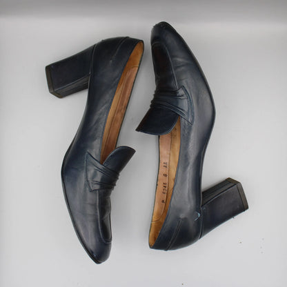 Caressa by Taicher - Vintage - Navy Loafer Pump - Size 8 AA